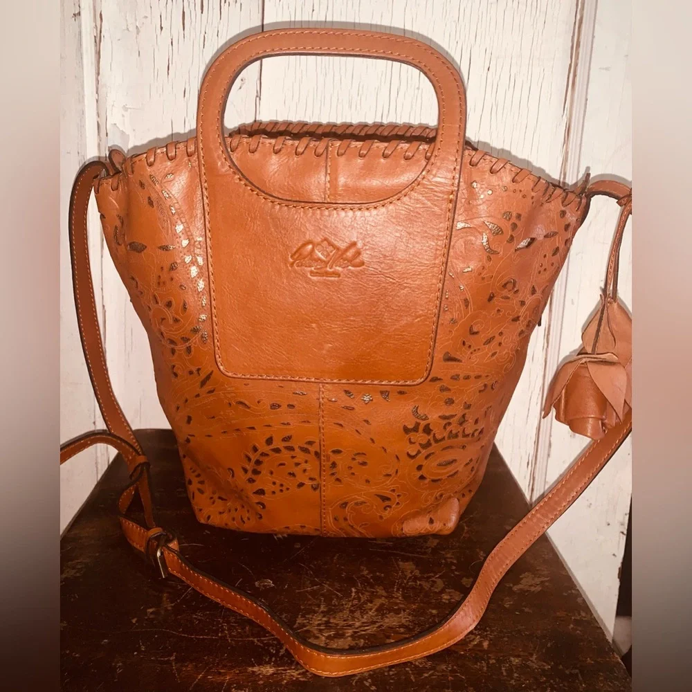 Patricia Nash Italian Leather Cut Out Tote-satchel Bag-NWOT.
